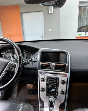 Volvo XC 60 cena 61000 przebieg: 313000, rok produkcji 2014 z Serock małe 137